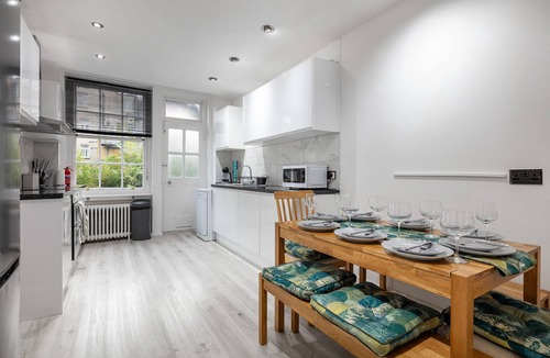 Lancaster Gate Apartment | *Authentic & Spacious 5 Bed Apartment/Hyde Park*