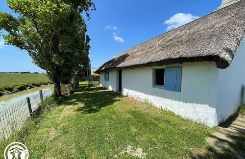 Beauvoir-sur-Mer Cottage | Authentic Stay in Traditional Cottages in Beauvoir-sur-Mer