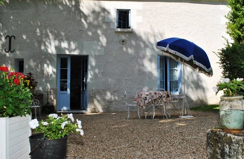 Blere Cottage | Authentic Stay in Old Mill - Cozy Cottage with Private Garden