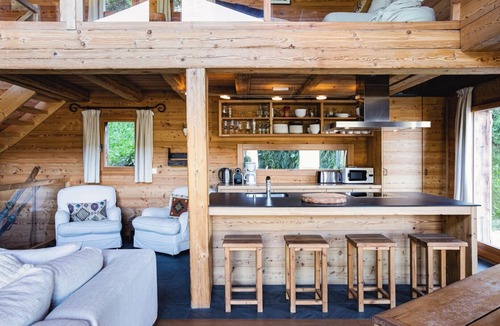 Riddes Ski Chalet | Authentic Swiss Spa Chalet Hot Tub & Sauna