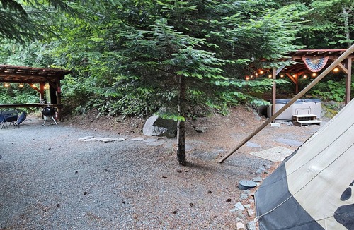 Randle Cabin | Authentic Tatoosh tipi