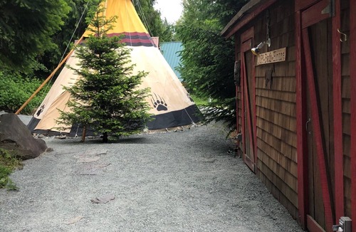 Randle Cabin | Authentic Tatoosh tipi