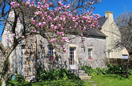 Treflevenez House | authentic traditional Breton Penty