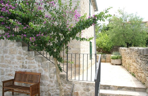 Mirce House | Authentic villa with pool on the island of Brac, 800 m from the beach