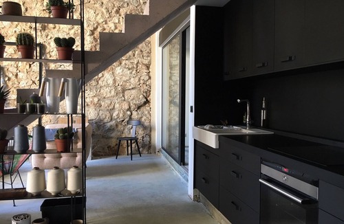 Fitou House | Authenticity & serenity in extraordinary volumes!