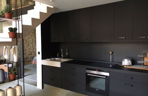 Fitou House | Authenticity & serenity in extraordinary volumes!