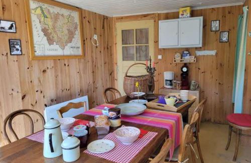 Saint-Andre-de-Chalencon House | Authentique Maison de campagne De la rivière