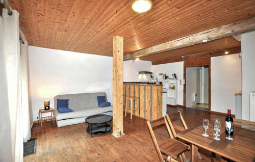 Cazalrenoux House | Authentique À La Campagne