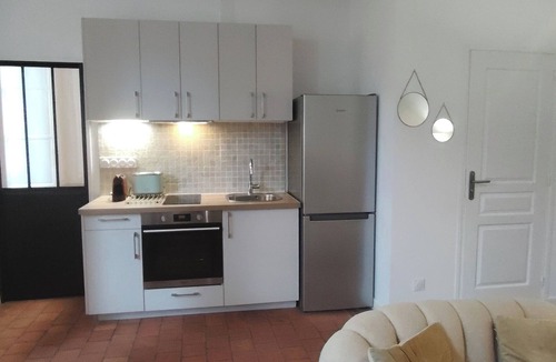 Republique Apartment | Authentique Bouquet