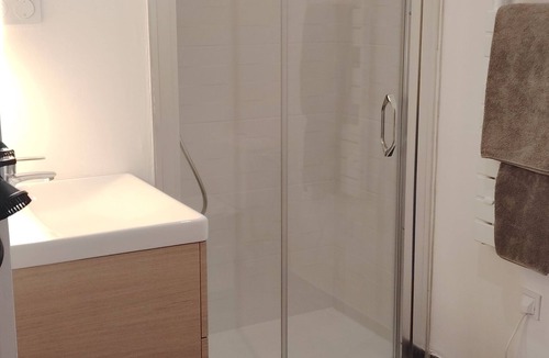 Republique Apartment | Authentique Bouquet