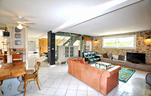 La Cassaigne House | Authentique Maison Piscine