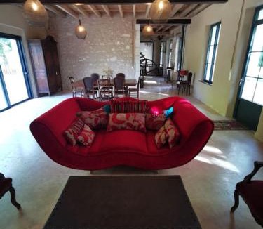 La Vernelle House | Authentique moulin à eau du ⅫⅠe siècle