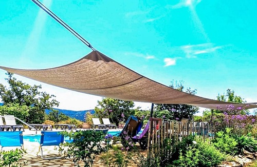 Taulis House | Authentique villa piscine