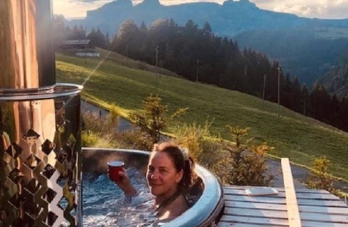 Vers L'Eglise House | Authentisches Schweizer Alpenchalet aus dem 18. Jh. by Interhome