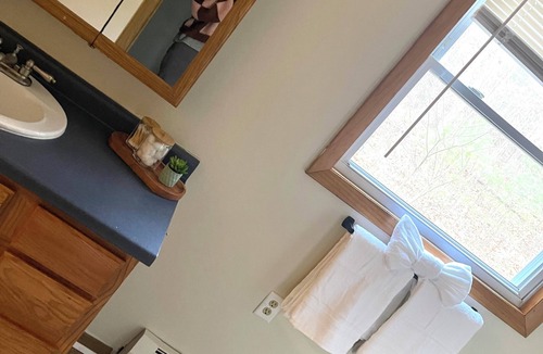 Amherst House | Author Stephen Oates Once Owned