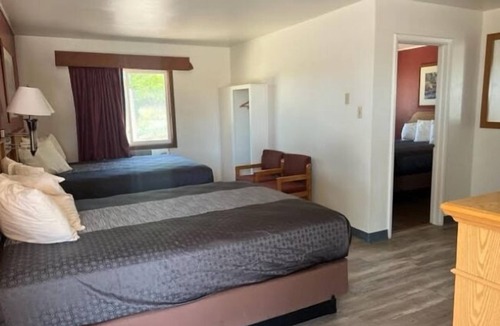 Newcastle Hotel | Autoinn Motel