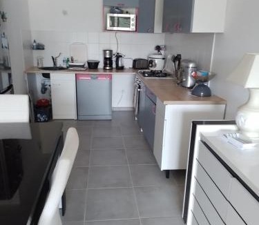 Cuers House | Autour des vignes