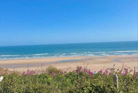 Muston House | Autumn Cottage