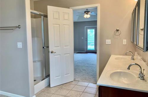 Swansea Apartment | Autumn Elite Home with Pool & Fire Pit Near St Louis