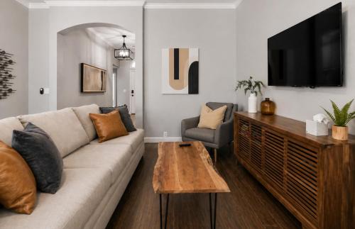 Cedar Park House | Autumn Fire