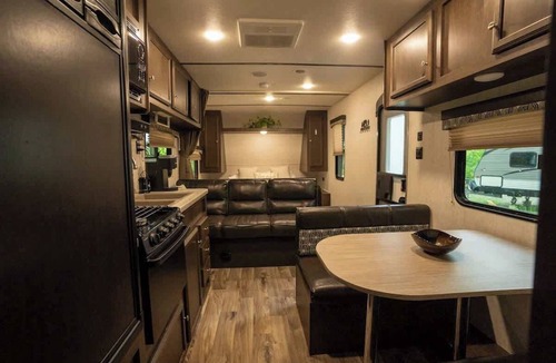 Miller Lake House | Autumn RV Retreat Nordic Spa Retreat Near Grotto