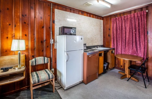 West Eugene Hotel | Autzen Inn