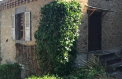 Lavaudieu House | Auvergne house in lavaudieu