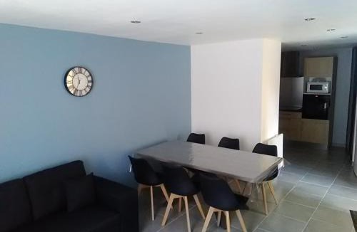 Dienville House | Aux 3 épis