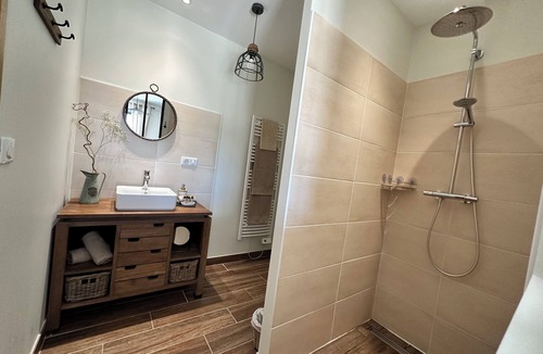 Bizeneuille House | Aux 3 Forets