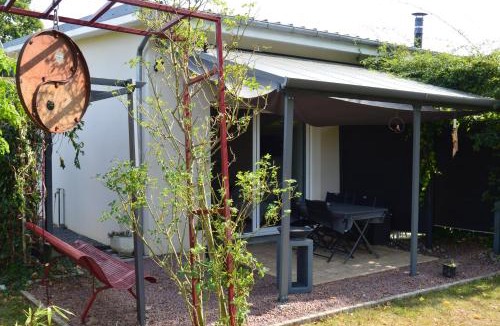 Saint-Georges-sur-Moulon House | Aux 3 pommes