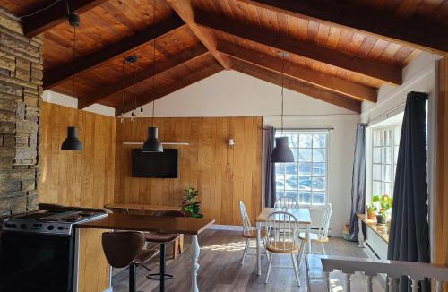 Carleton-sur-Mer Hostel | Aux 4 vents - Auberg'Inn