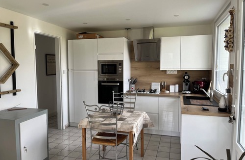 Ruminghem House | "Aux Anges" country house with on-site massage chalet.