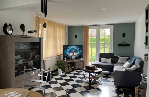 Ruminghem House | "Aux Anges" country house with on-site massage chalet.
