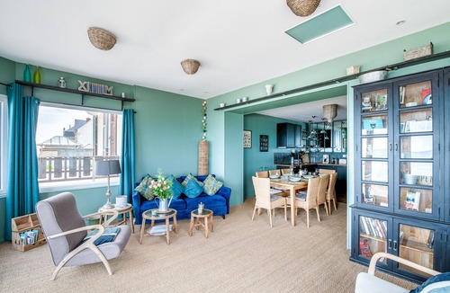 Saint-Regnobert-de-la-Cote-de-Nacre Apartment | Aux Bains des Mots - vue mer