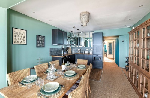 Saint-Regnobert-de-la-Cote-de-Nacre Apartment | Aux Bains des Mots - vue mer