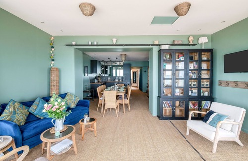 Saint-Regnobert-de-la-Cote-de-Nacre Apartment | Aux Bains des Mots - vue mer