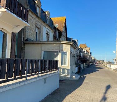 Saint-Regnobert-de-la-Cote-de-Nacre House | Aux Bains des Mots