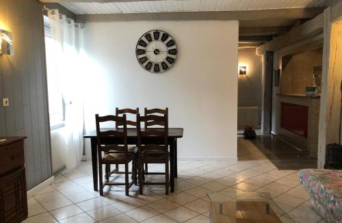 Ougney-Douvot Bed & Breakfast | Aux Berges du Doubs