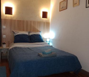 Mailhac-sur-Benaize Hotel | Aux Berges du Lac de Mondon