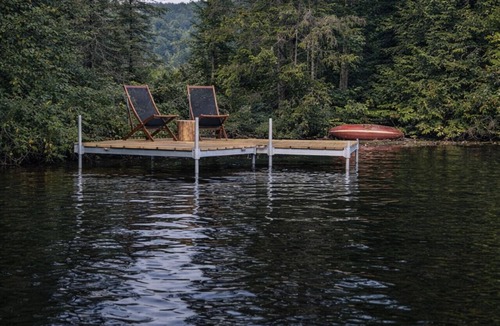 Huntsville Cabin | Aux Box Muskoka- Modern bunkie with Hot Tub