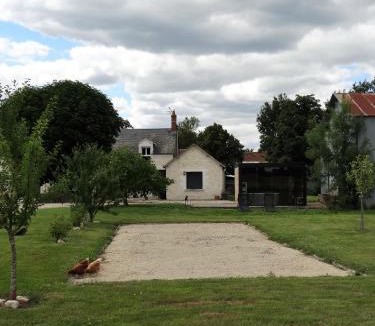 Sambin House | Aux Champs Des Châteaux