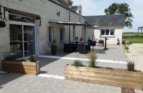 Sambin House | Aux Champs Des Châteaux