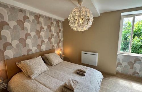 Couchey Apartment | Aux Champs Perdrix