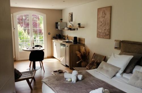 Bethisy-Saint-Pierre Apartment | Aux Charmes de la Vallée