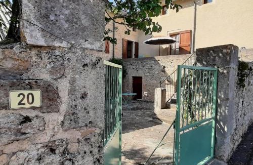 Mas-Saint-Chely Bed & Breakfast | Aux coeurs du Méjean