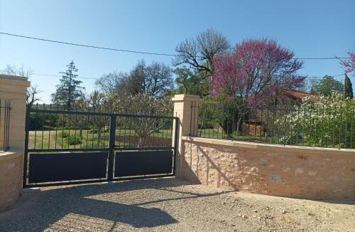 Sorges-et-Ligueux-en-Perigord House | Aux delices de Saleix