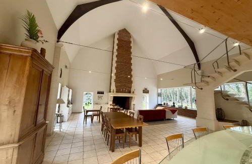 Contremoulins Bed & Breakfast | Aux Ecuries du Château
