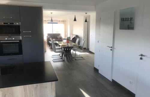 Lion-sur-Mer Apartment | Aux Grès des Vagues