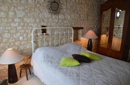 Cussay House | Aux Jardin's de la Bosniere