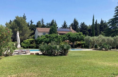 Graveson Apartment | Aux Mûriers en Provence